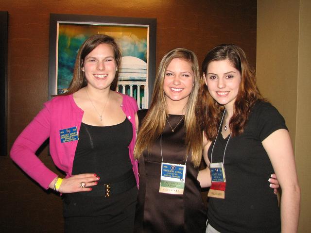 IMG_6695.JPG - Forum:  “Leadership Skills:  Learn the skills of the Gods; Become a true Leader.”  Kiwanis promotes Leadership Development at every K-Family branch.  All can share their skills; All can learn from others.  Forum leaders LG 19 Chelsea Varney, LG 22 Chelsea Stahl and LG 4A Lesley Read gave an excellent interactive, full room class.  Ideas are born.