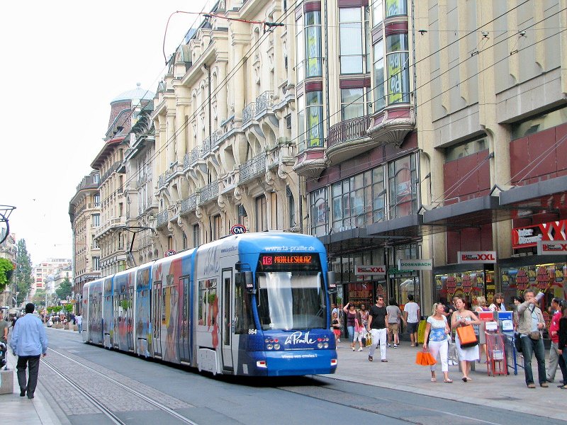 IMG_2766.jpg - And see the downtown and old town with the trolleys …