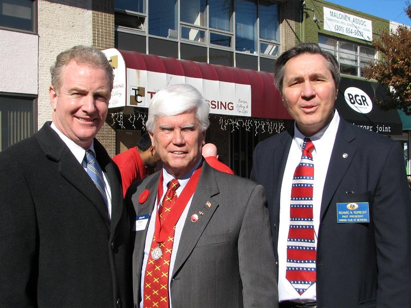 IMG_0043.JPG - Closing photo shows Congressman Chris Van Hollen, Veteran Day M.C. Bob Cressy and Program Chair Richard Ruprecht, a Past President of the Kiwanis Club of Bethesda. Kiwanis and the American Legion thank all of you for “Honoring All Who Served”.