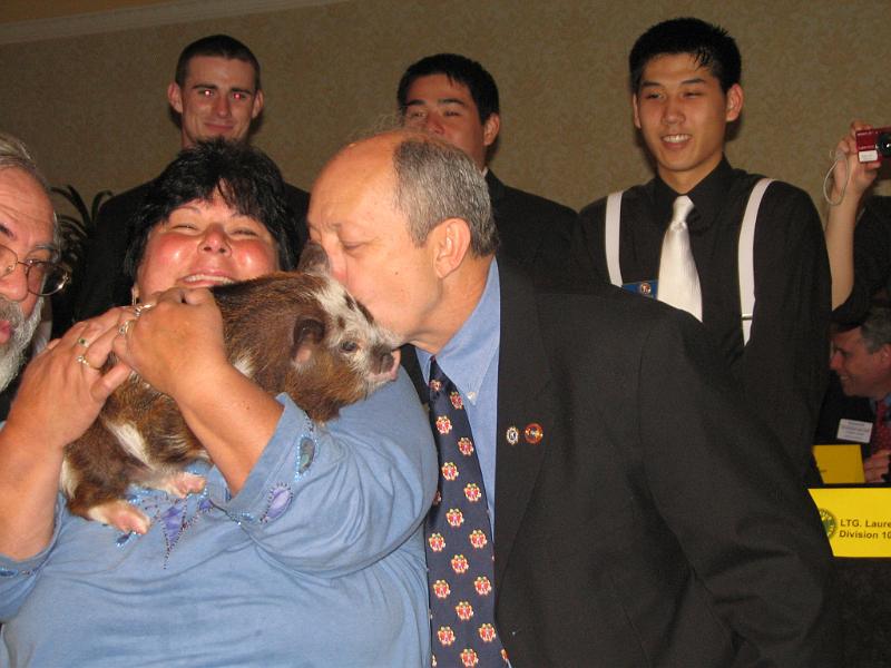 IMG_2606.JPG - For Down on the Farm, of course you have a “Kiss the Pig