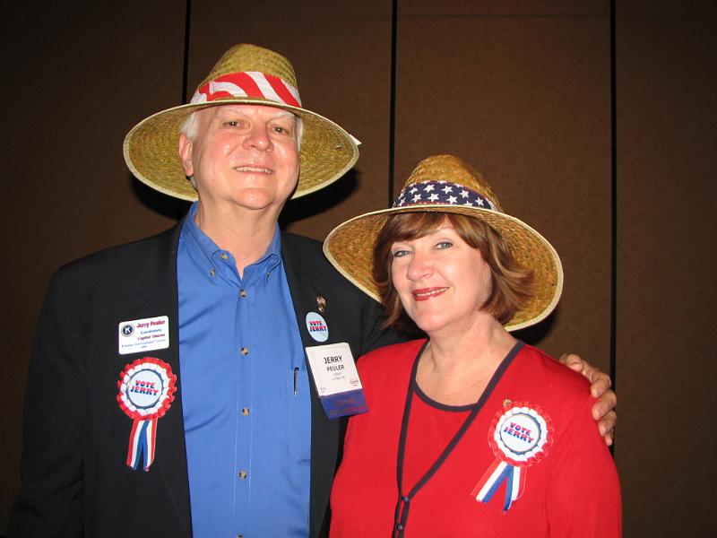 IMG_3645.JPG - Jerry bought a supply of campaign hats.  They were available in two sizes – too big and too small.  Jerry got a deal on them.  We wore them anyway.  Jerry and On-To-Nashville Chair Nancy Cressy are ready to charge ahead.
