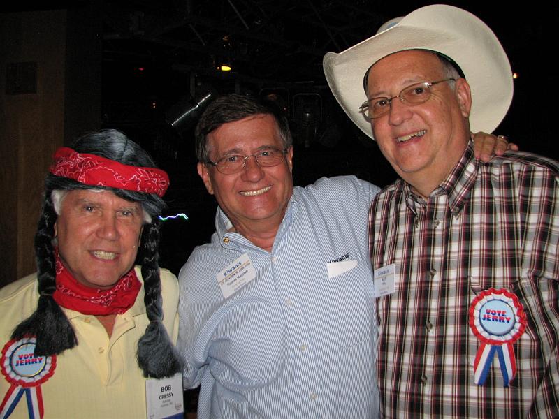 IMG_3751.JPG - Billy-Bob (he’s a celebrity, you know, so everyone wants a picture with him) with PLG Tom Wagstaff and Immediate PG Art Riley, who’s topped off just right.