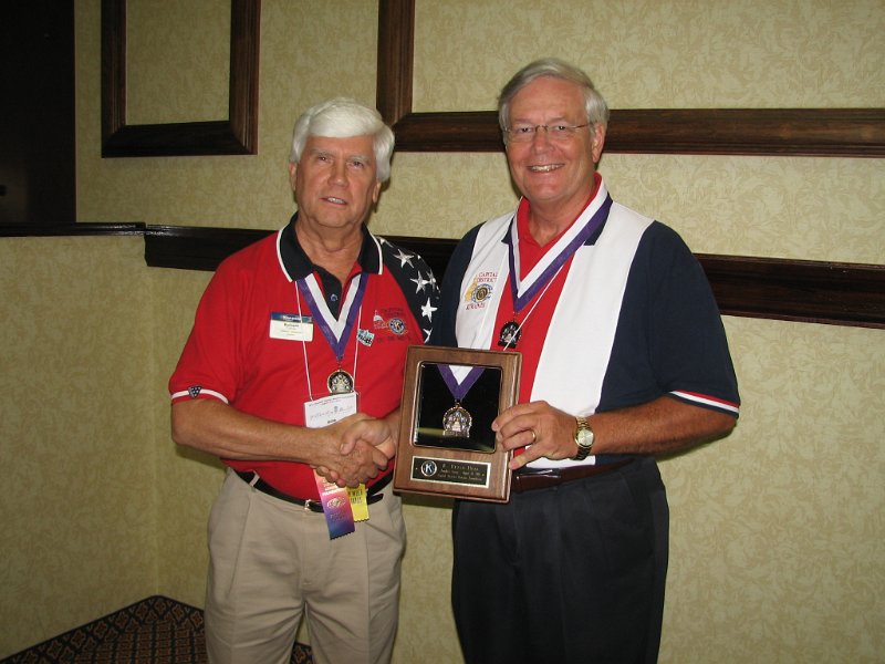 103.JPG - Bob Cressy presents Brian Bell with his Capital District Founders Society Award.