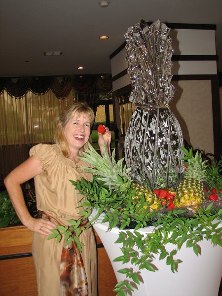 IMG_5060a.JPG - When they had left, Consie was interested in a morning snack!